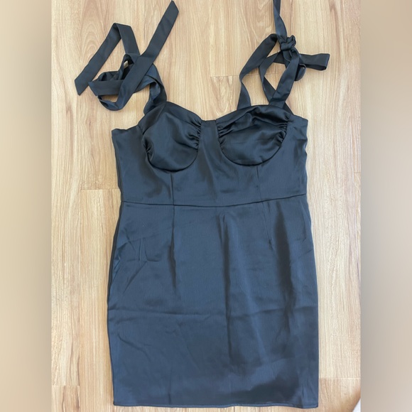 Black mini dress nasty gal - Picture 1 of 9